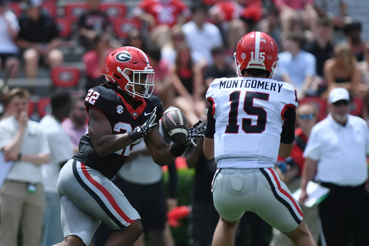 Kirby Smart confirma que el corredor de Georgia Dante Dowdell fue hospitalizado con “lesiones graves” luego de un accidente de vehículo todoterreno