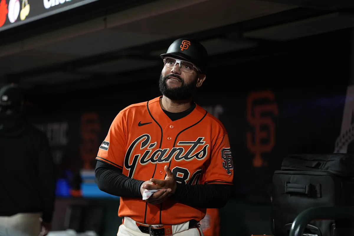 Los Gigantes reasignan al entrenador de tercera base Héctor Borg luego del último error de base