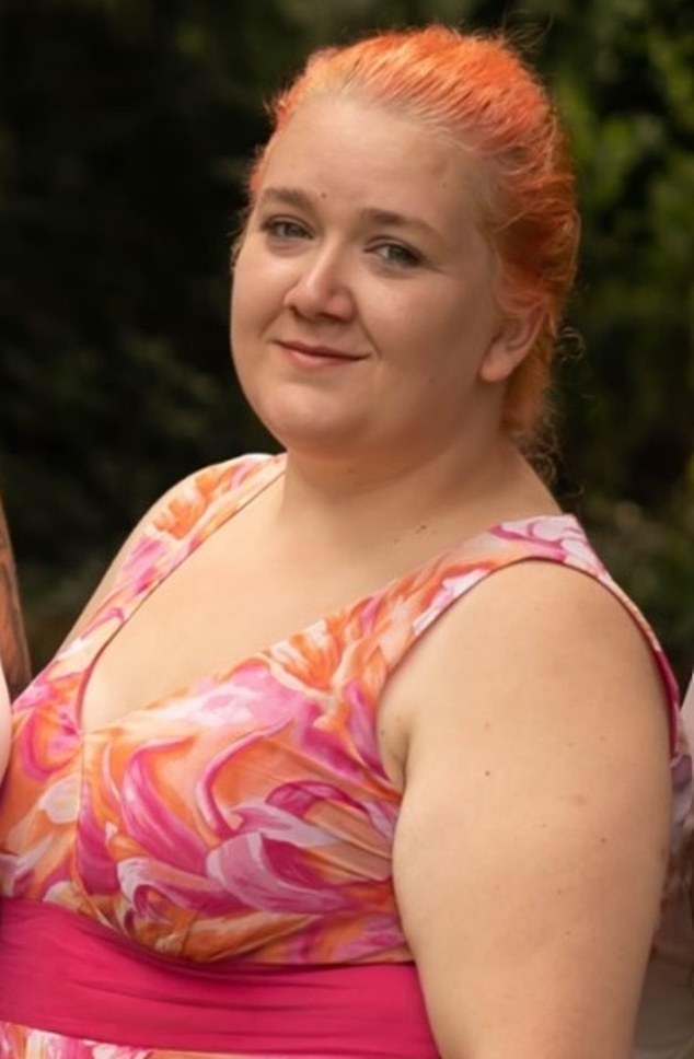 Su hija, de 27 años, que culpó a Keir Starmer de que su atacante le negara asilo en Alemania e Italia antes de llegar a Gran Bretaña, fue asesinada a puñaladas por un migrante sudanés que la persiguió hasta su casa desde el trabajo.