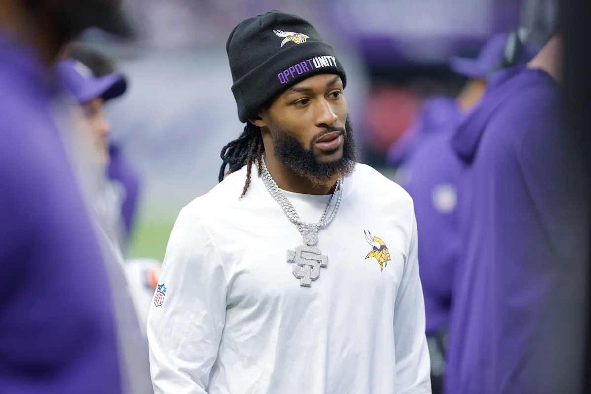 Según los informes, los Vikings liberaron a los veteranos Aaron Jones y Javon Hargrave al comienzo del año de la liga de la NFL.