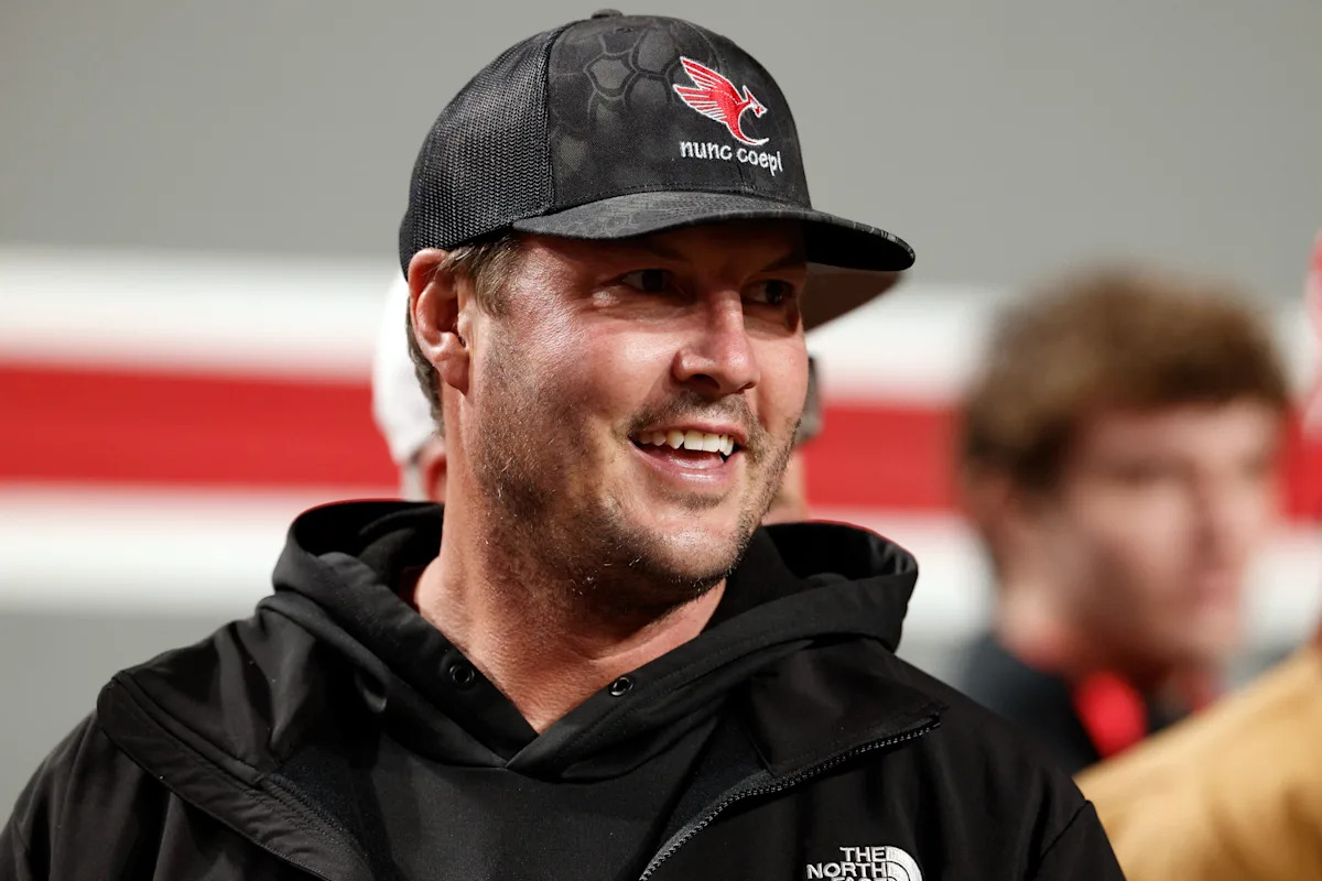 El hijo de Philip Rivers, Gunner Rivers, se compromete con el puesto de QB en NC State