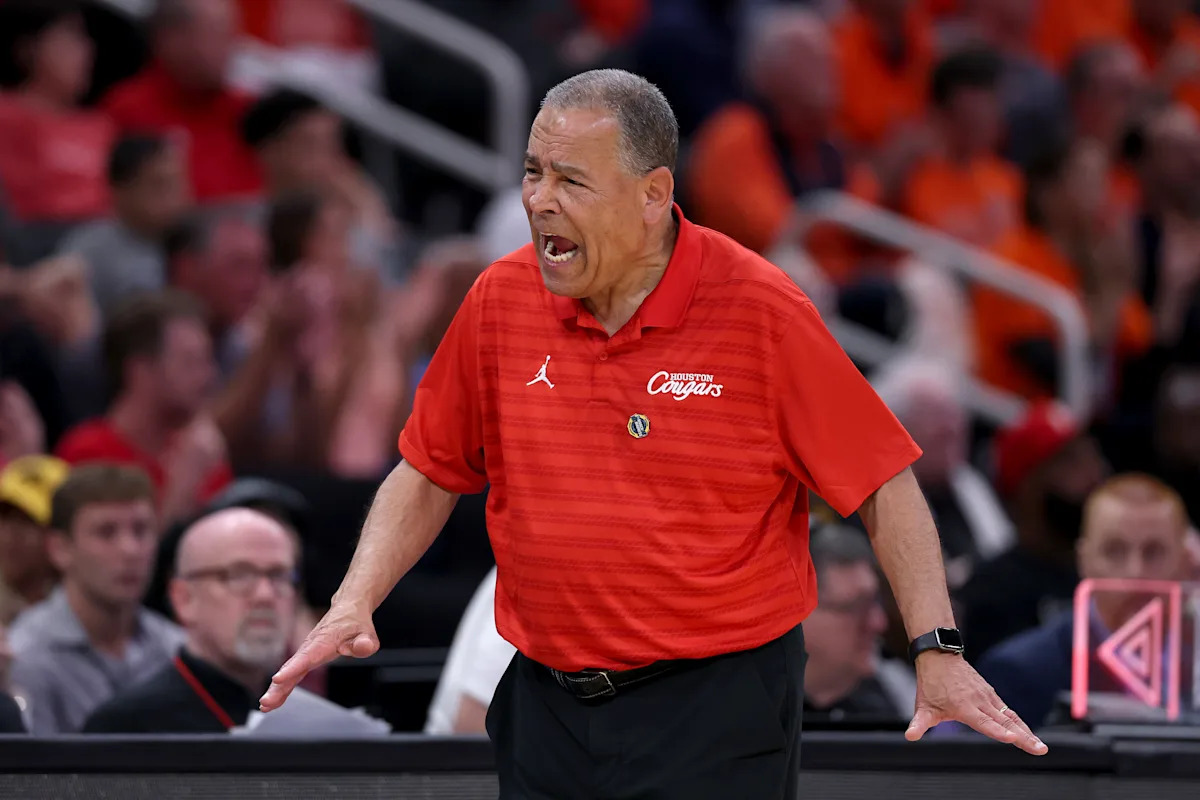 El No. 3 Illinois vence al No. 2 Houston en su propio juego para reclamar el puesto Elite 8 contra Iowa