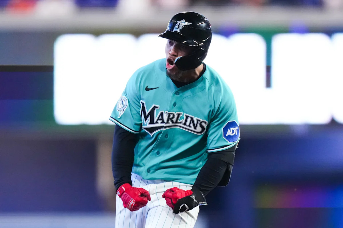 Heriberto Hernández gana grand slam y Marlins barren a Mets