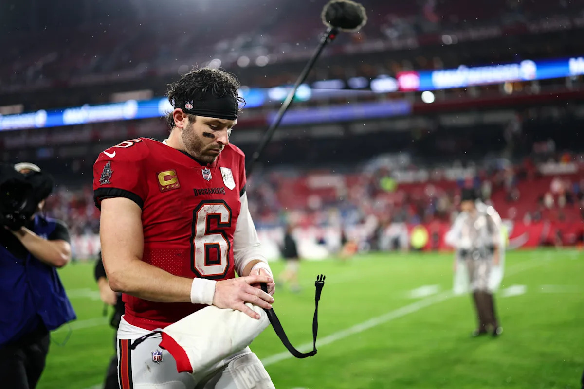 El mariscal de campo de los Buccaneers, Baker Mayfield, revela que ha jugado con un esguince de rodilla MCL y PCL desde la semana 2 de la temporada pasada