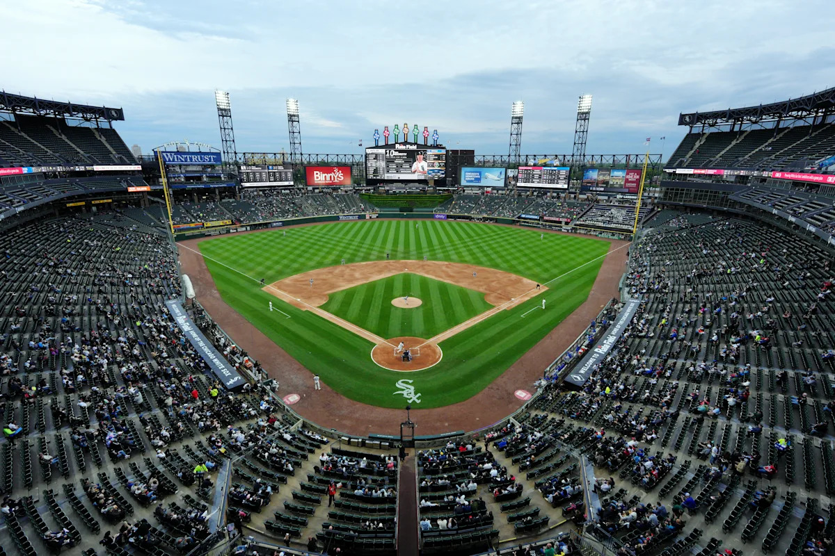 Fanático hospitalizado después de caer en el bullpen en Rate Field durante la victoria de los White Sox sobre los Royals