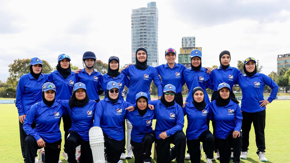 El equipo de críquet femenino de refugiados afganos realizará una gira por Inglaterra