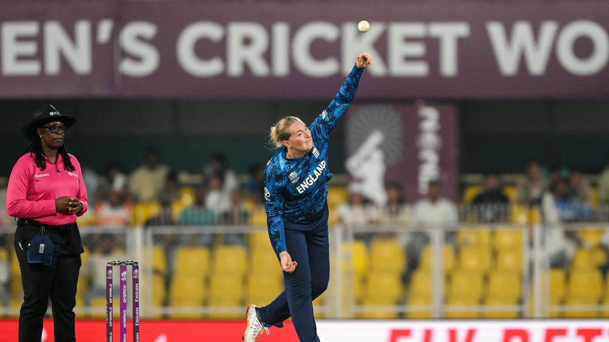 Subasta WPL 2026: Sophie Ecclestone va a UP Warriorz por Rs. 85 mil rupias