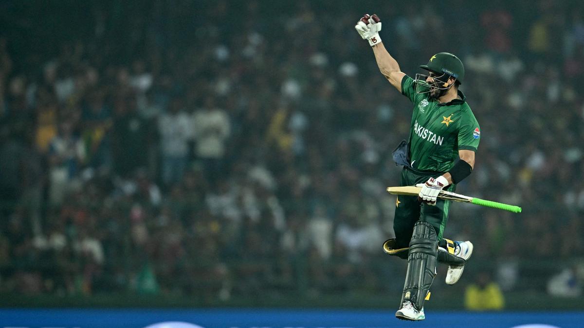 Copa del Mundo T20 2026: Pakistán derrota a Sri Lanka pero se pierde el puesto en semifinales