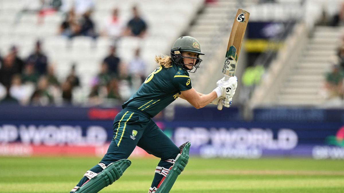 Copa Mundial Femenina T20: Australia derrota a Pakistán; Athapaththu ton mantiene viva a Sri Lanka