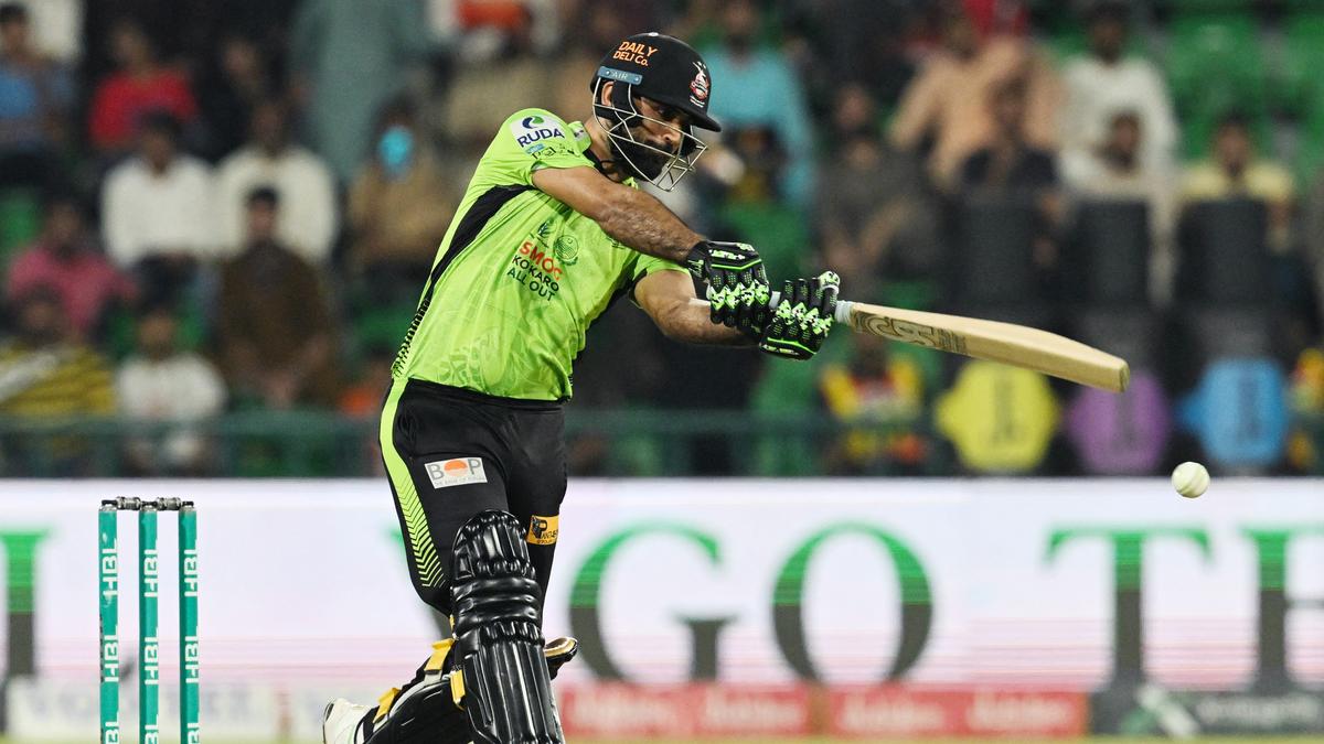 Manipulación de balón en partido del PSL: Fakhar Zaman acusado pero niega haber actuado mal