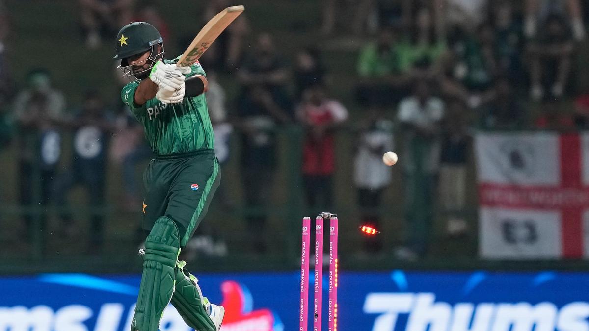 Pakistán retira a Babar Azam en el partido decisivo de la Copa del Mundo T20 2026 contra Sri Lanka