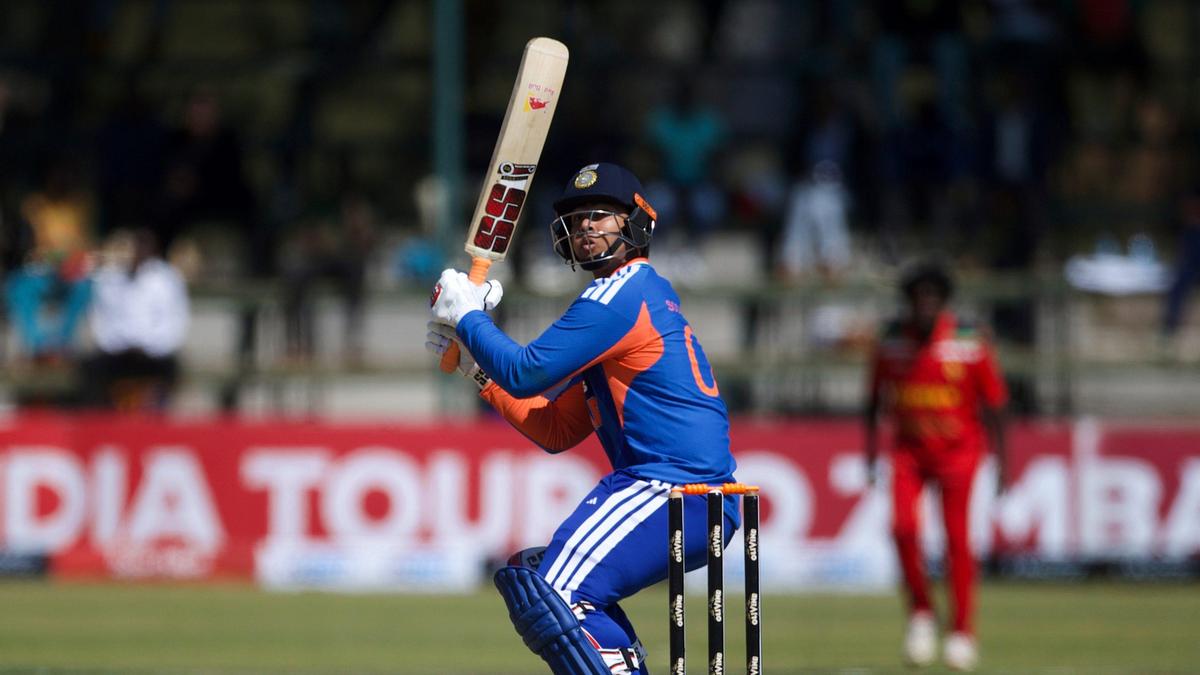 India vence a Zimbabwe por 35 carreras en la tercera serie T20