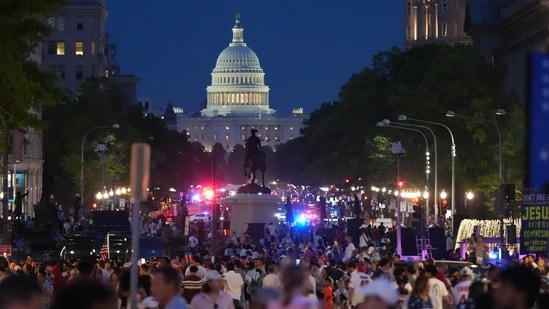 ¿Se cancelaron los fuegos artificiales Freedom 250? Esto es lo que está sucediendo en DC y dónde aún se encienden los fuegos artificiales del 4 de julio