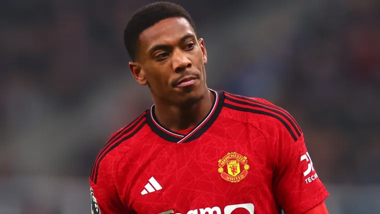 El ex astro del Manchester United dejó la Liga MX