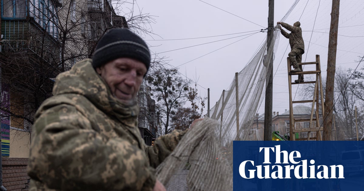 Bombs-in-Kyiv-Kill-Serviceman-Wound-Four-in-Terror-Attack.jpg