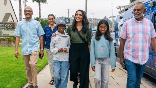 ¿Quién es el marido de Nithya Raman, Vali Chandrasekaran? Todo sobre su familia y sus hijos.