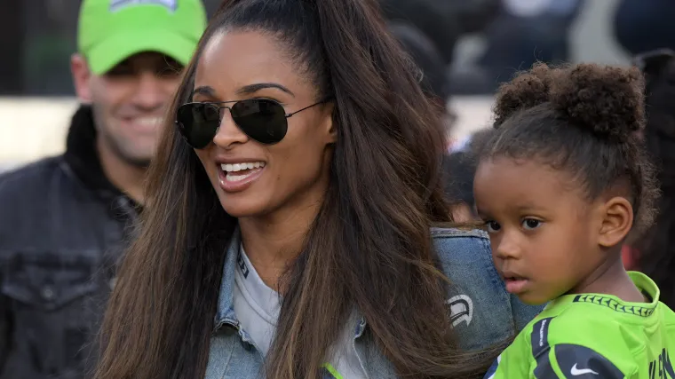 Ciara honrada con la colocación del menú del Mes de la Historia de la Mujer en un popular punto de acceso de Atlanta