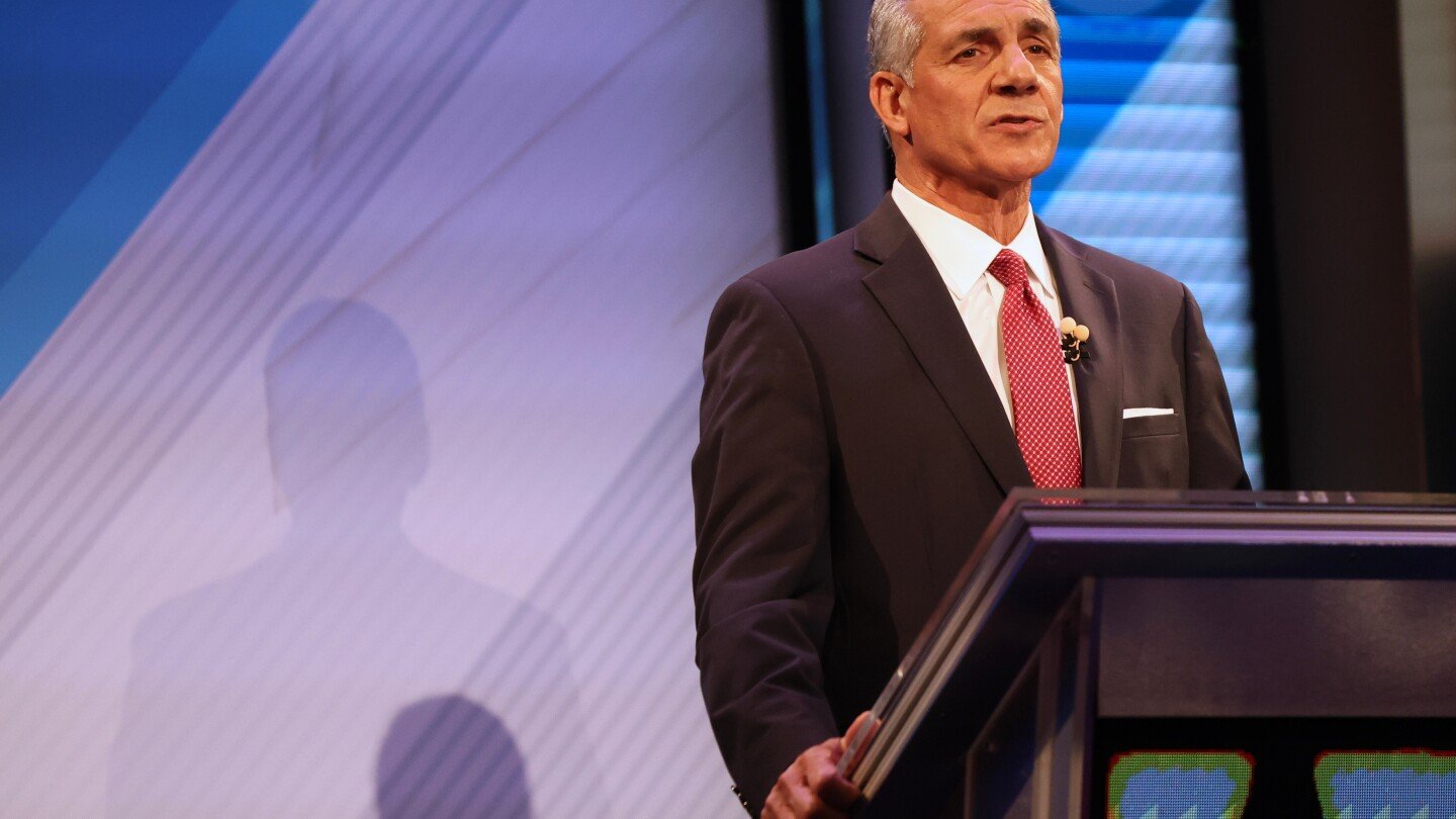 Ciattarelli-Navigates-Delicate-Politics-of-Immigration-in-New-Jersey-Governor.com2Faa2F4b2F6bf94fba70b23eb9c46f0ba7eb082Ffd1bae4d4c78478e8acf.jpeg
