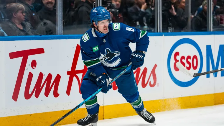Los isleños están cerca de negociar por un delantero de los Canucks de $ 6 millones, pero reciben malas noticias de Tyler Myers
