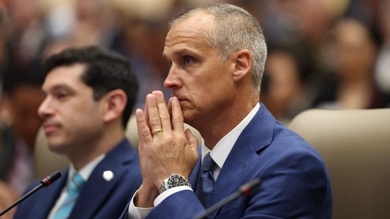 Corey Lewandowski responde a la nueva controversia entre Kristi Noem y Bryon Noem; ‘apoyarlo’