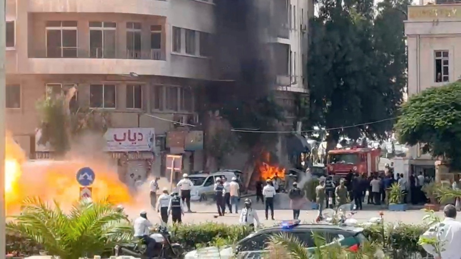 Explosiones reportadas en Damasco durante la visita de Macron a Siria, dicen medios estatales