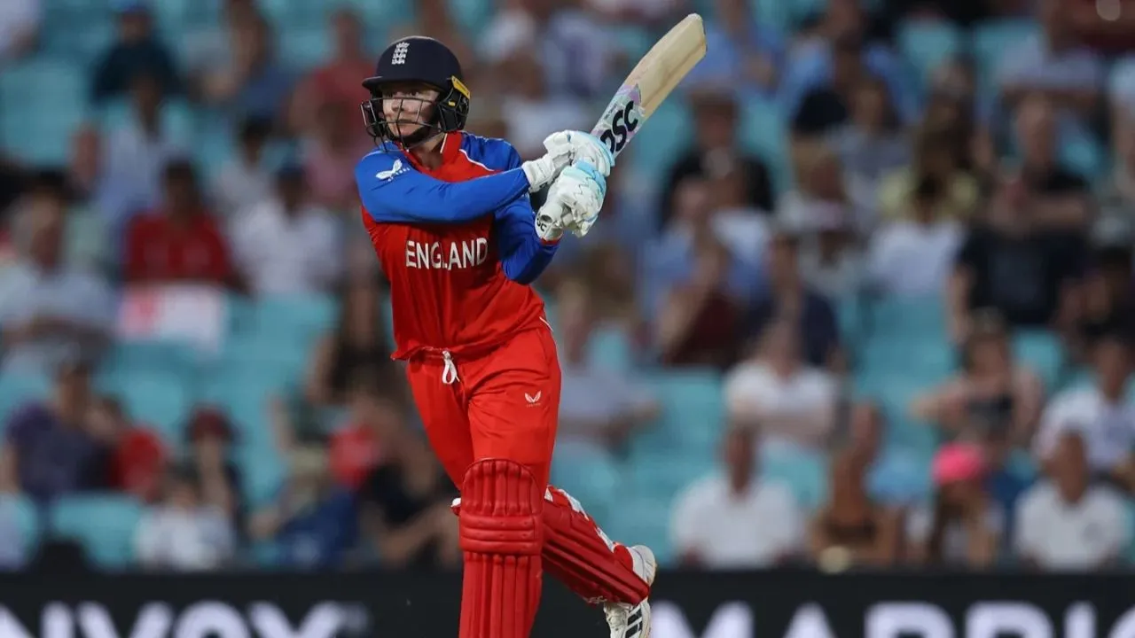 El impresionante golpe de Danni Wyatt-Hodge le da a Inglaterra la victoria sobre Nueva Zelanda en la Copa Mundial Femenina T20 2026