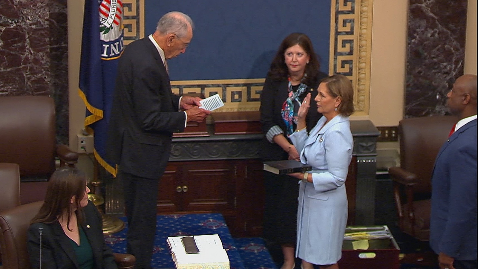 Darline Graham, hermana de Lindsey Graham, juramentada como senadora