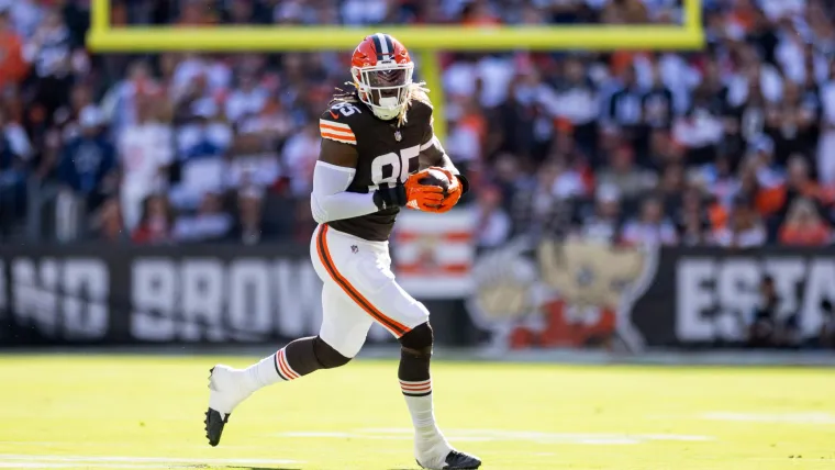 David Njoku hace un anuncio sorprendente de los Chargers sobre las proyecciones para 2026
