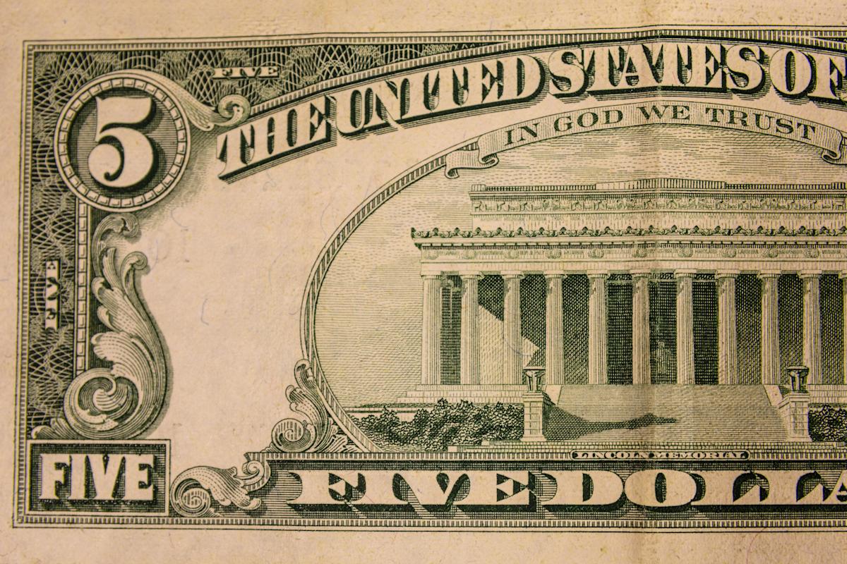 Descubra el desafío del billete de $5: una forma divertida de ahorrar dinero