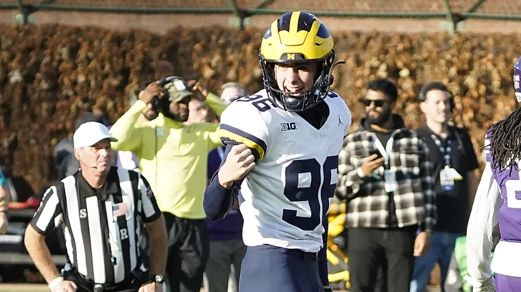 El ex pateador de Michigan no seleccionado en el draft podría ganar el juego de sillas musicales de los Giants