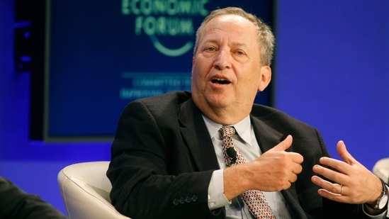 El patrimonio neto, el salario y la familia de Larry Summers: todo gira en torno a su esposa e hijos en medio de la salida de Harvard tras los archivos de Epstein