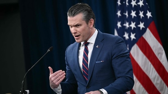 La petición ‘Despidan a Hegseth’ cobra impulso mientras el Secretario de Defensa enfrenta críticas en medio de la guerra con Irán; “Más trastornado que los bocetos de SNL”