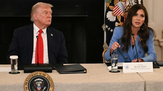 ¿Por qué Trump despidió a Kristi Noem como secretaria de Seguridad Nacional? Posibles razones explicadas