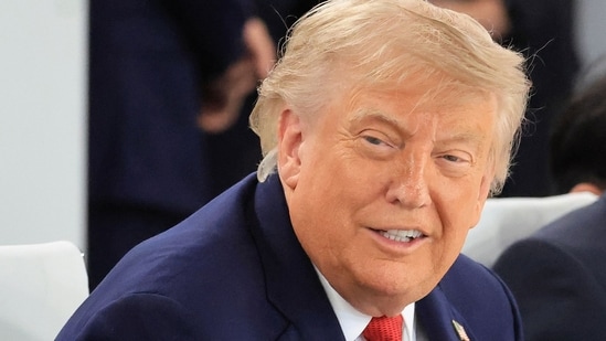 Donald Trump hace esperar a los líderes del G7 y luego declara: “Yo soy el jefe”; estallan las redes sociales: “El más poderoso…”