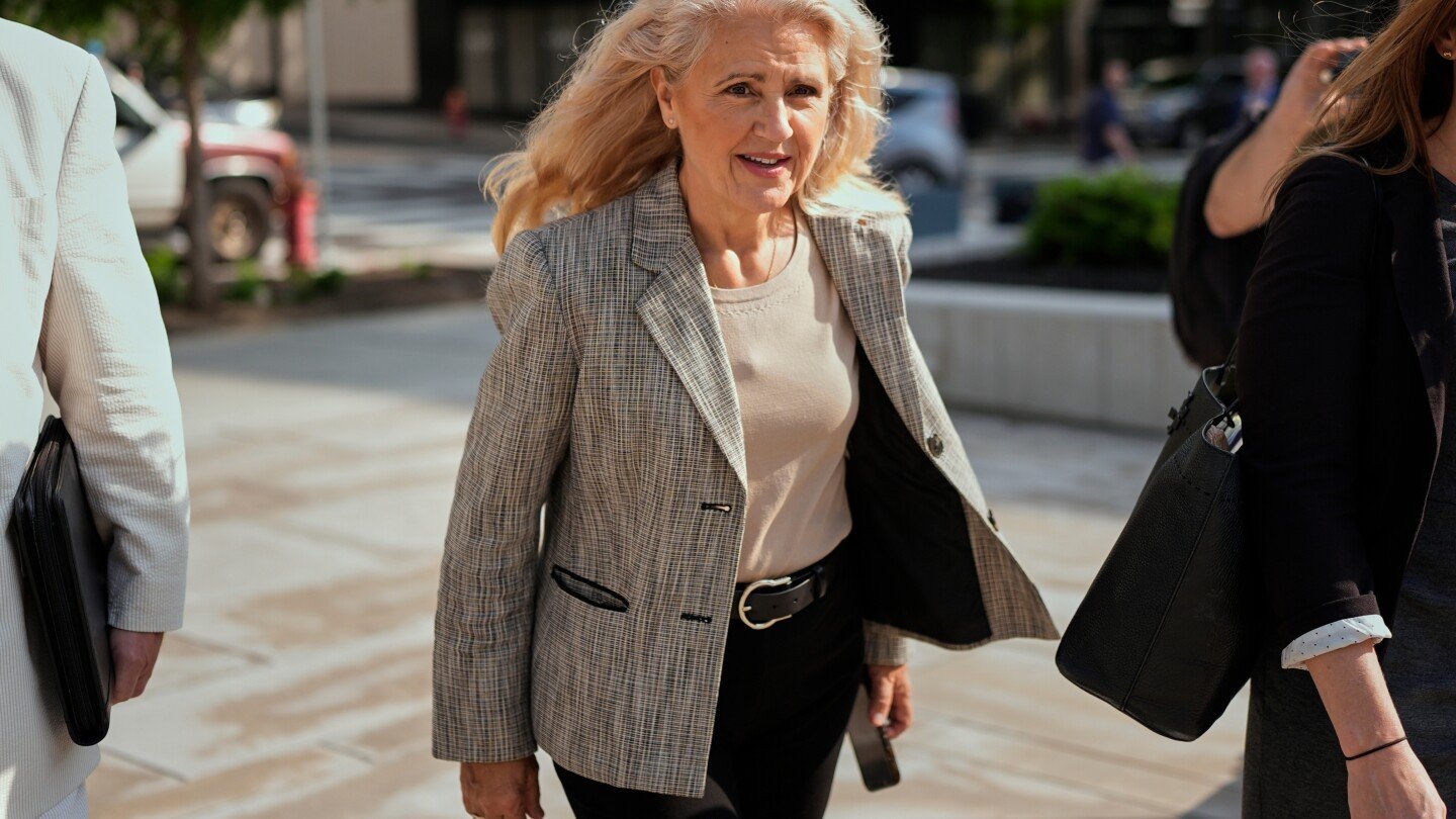 Former-Tennessee-Lawmaker-Sentenced-to-Prison-for-Role-in-Corruption.com2F622F932Fded3ece34a4169a6dd03e6a27dc12Fe69cf167cab0430ab4f8.jpeg