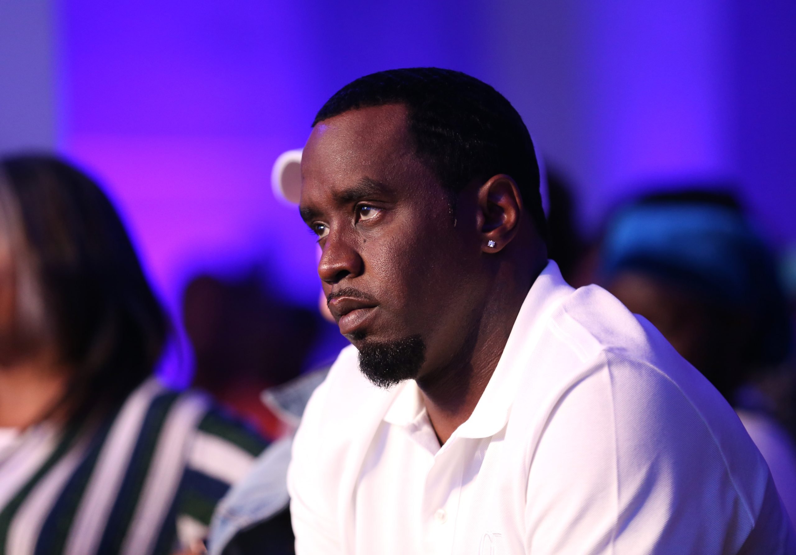 Diddy ingresa a rehabilitación y espera que se anule su sentencia de prisión