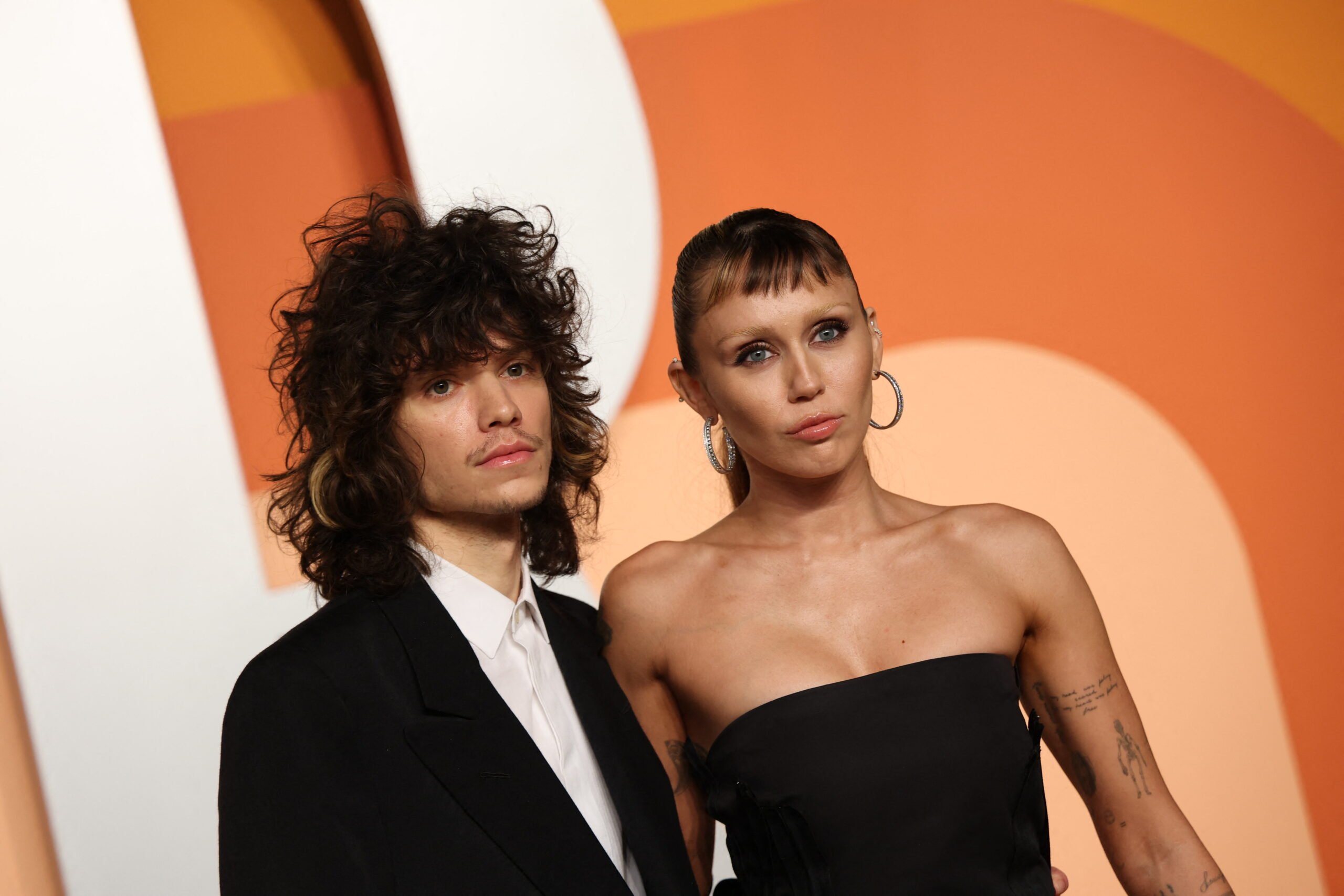 Miley Cyrus y Maxx Morando: ¡oficialmente comprometidos!