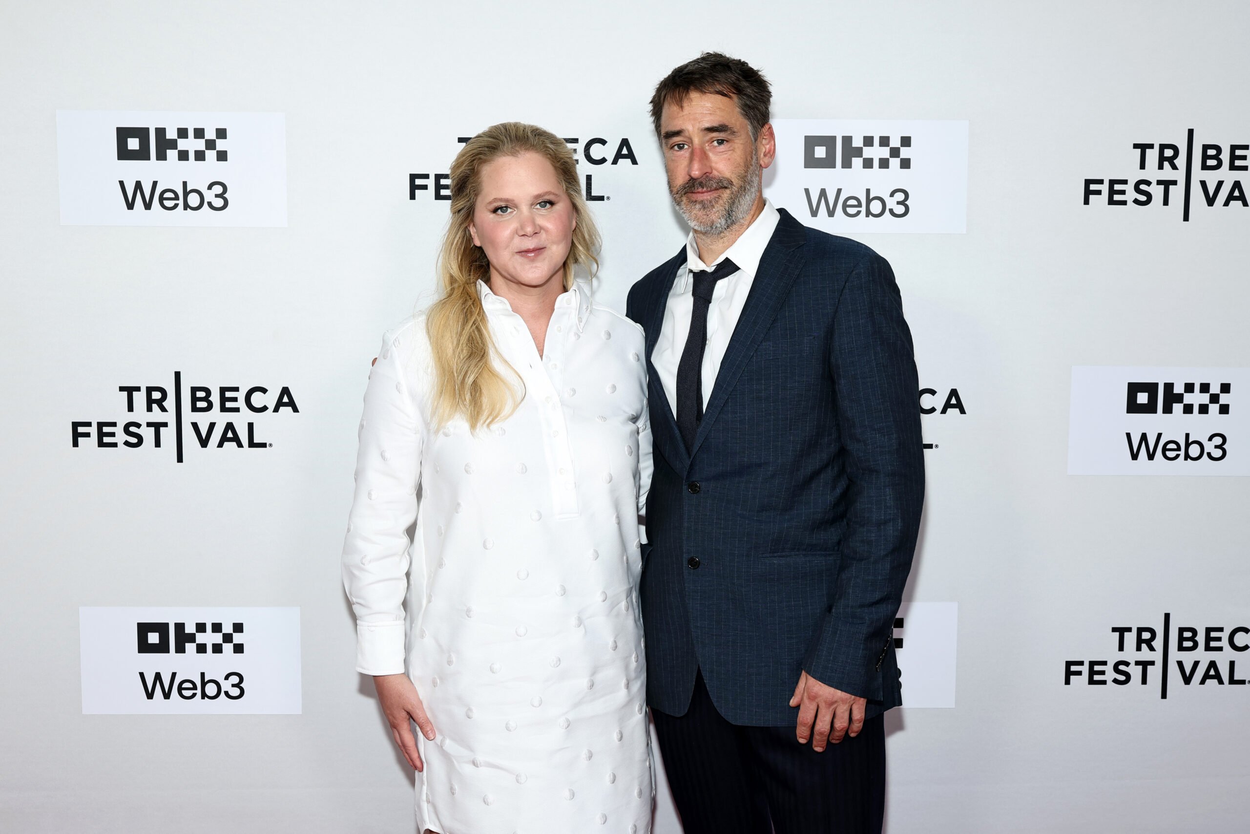 Amy Schumer parece confirmar los rumores de divorcio de Chris Fischer en una nueva foto de pérdida de peso: informe