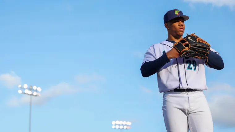 Los Cardinals regresan al lanzador ambidiestro Jurangelo Szyntje y otra selección de primera ronda para el intercambio de Brendan Donovan.