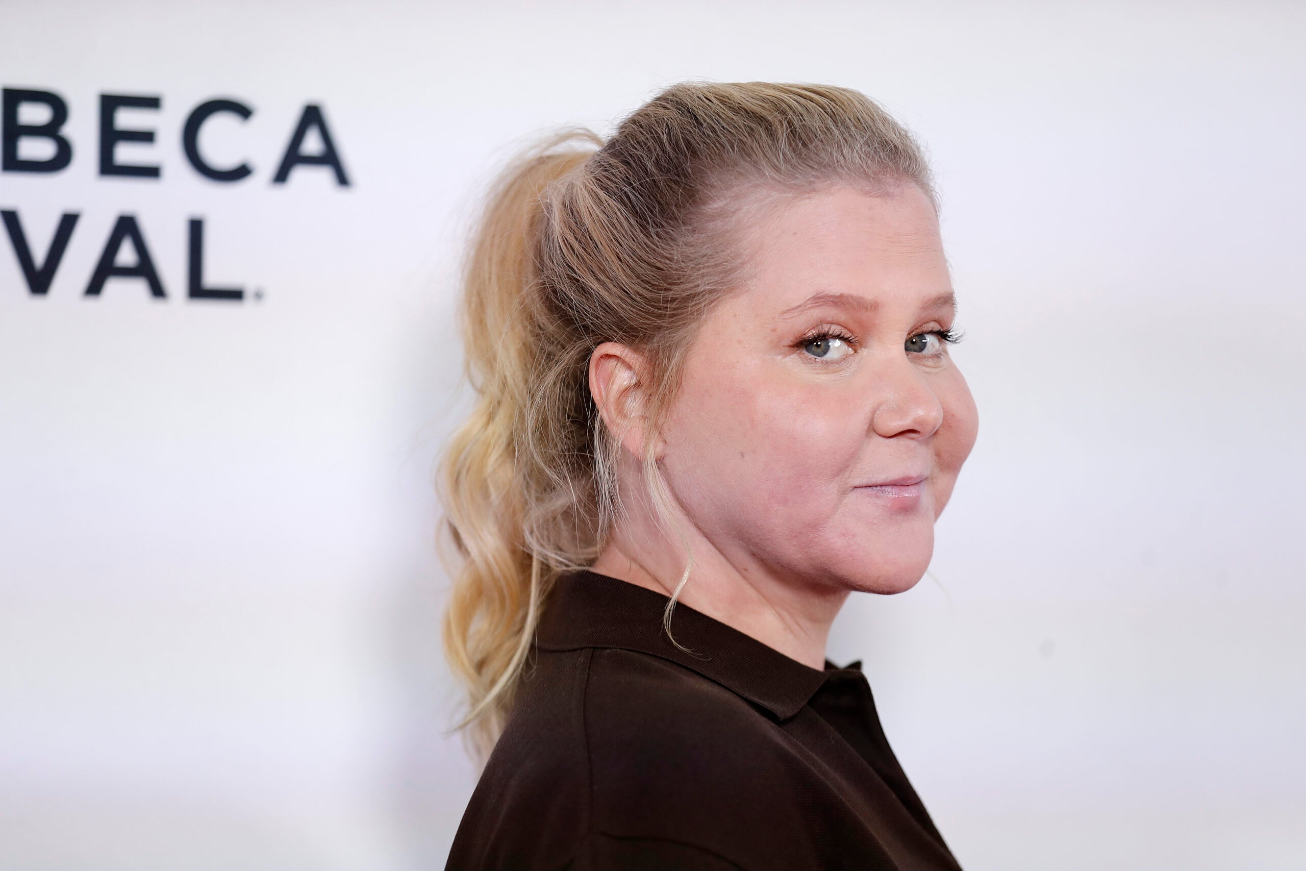 Amy Schumer revela los efectos secundarios “sexuales” de una colonoscopia “fallida”