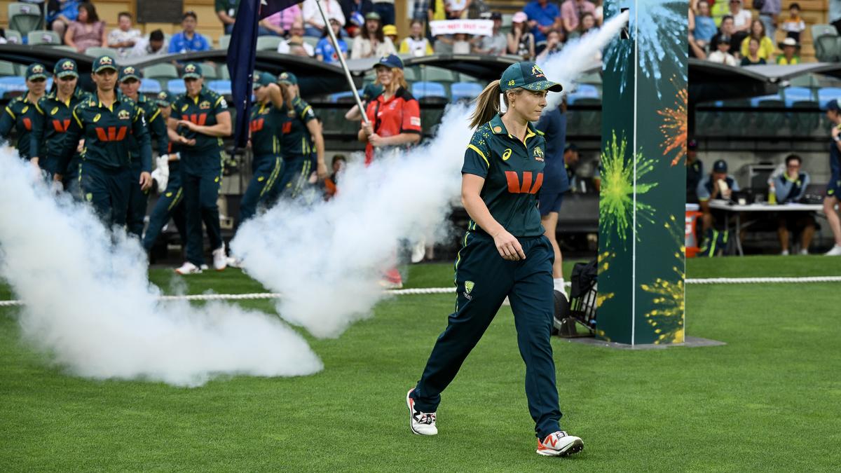 La preocupación por las lesiones podría llevar a Molineux a revisar al capitán antes del Mundial: entrenador de Australia Flegler