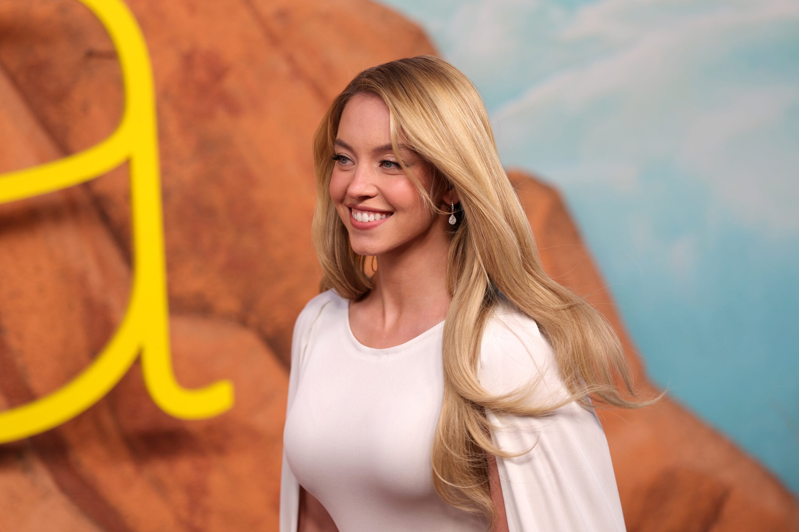 Sydney Sweeney criticada por el creador de Onlyfans por escenas ‘peligrosas’ de euforia
