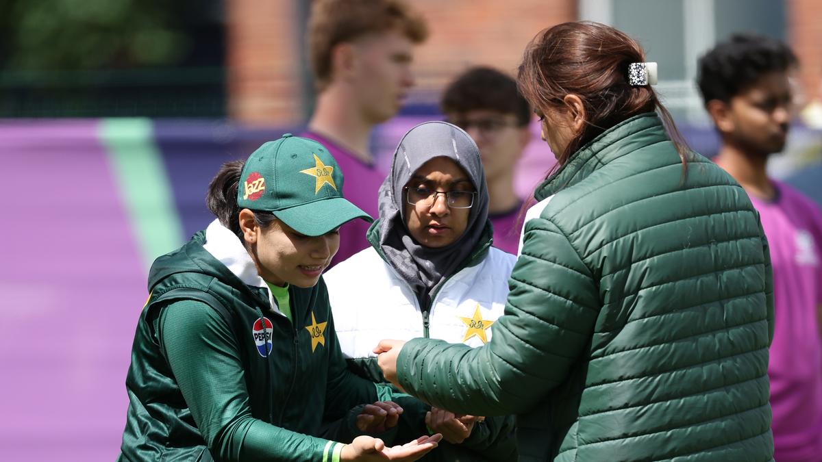 IND vs PAK: ¿Jugará la capitana de Pakistán, Fatima Sana, contra India en la Copa Mundial Femenina T20 2026?