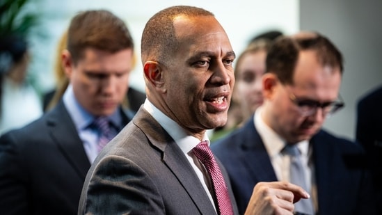 Cierre del gobierno 2025: ¿Cuándo reabrirá el gobierno? Jeffries envía un mensaje clave antes de la votación de la Cámara