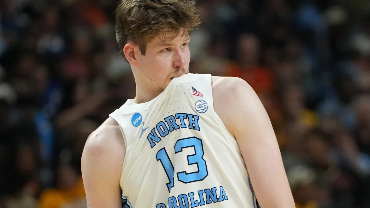 Hawks Henry Wieser parece ser un jugador de la NBA poco después de dejar la UNC