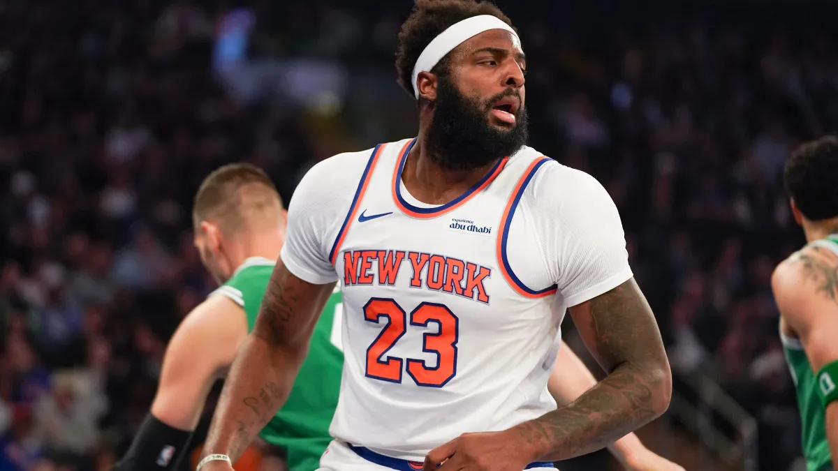 Los Knicks firman oficialmente a la ex estrella de rebotes de los Lakers de 6 pies 11 pulgadas para reemplazar a Mitchell Robinson