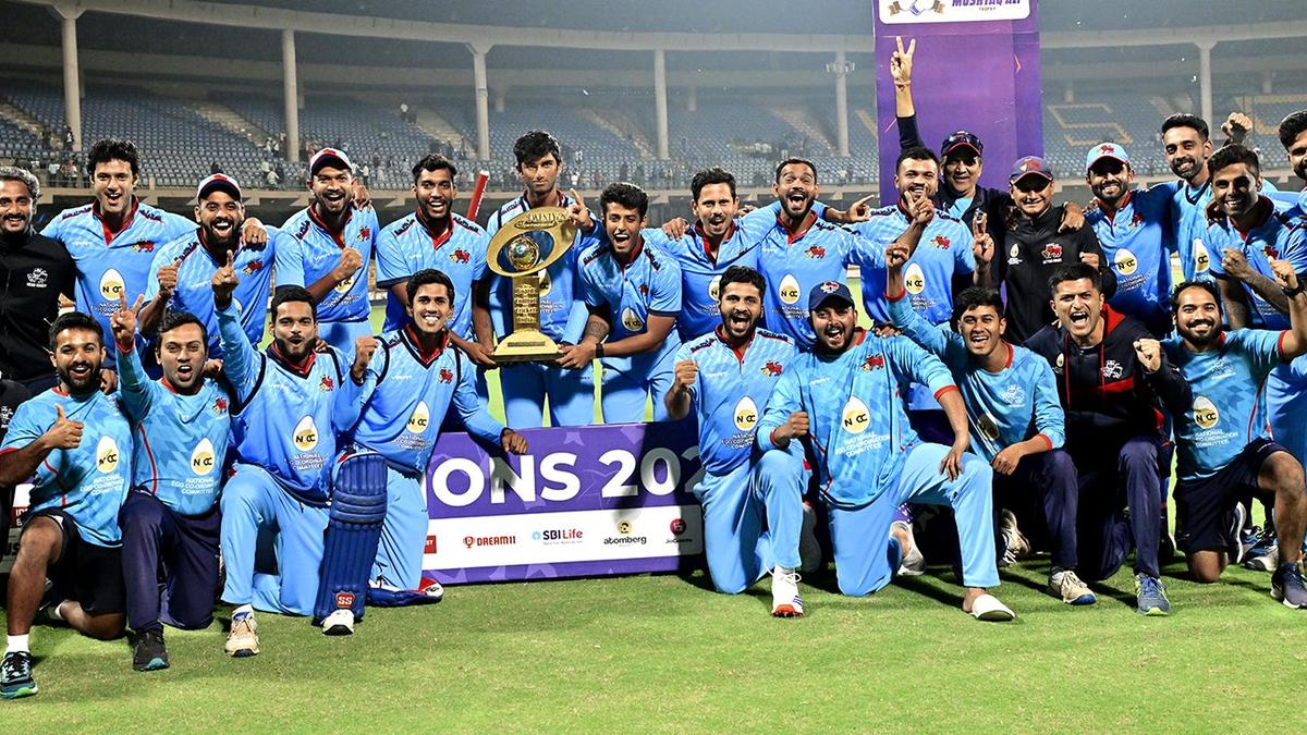 IMG_Syed_Mushtaq_Ali_Tro_2_1_REDNSPAO.jpg