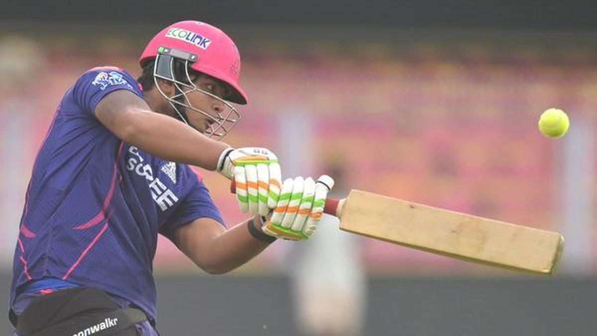 Puntuación en vivo de RR vs RCB, IPL 2026: Lluvia en Guwahati; Rajasthan y Bengaluru se enfrentan en Battle Royal(e)