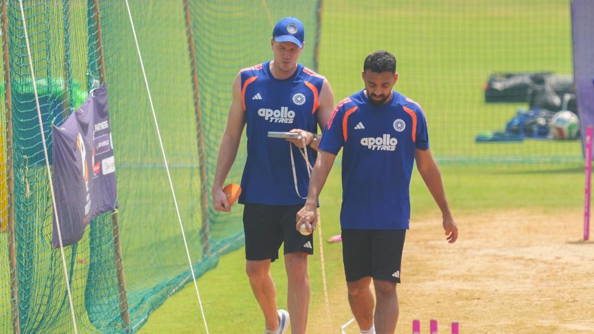 El decidido Varun Chakaravarthy es clave para la India contra Inglaterra en la semifinal de la Copa del Mundo T20 2026