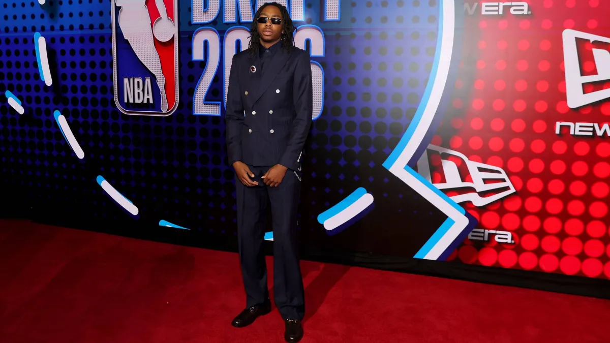 El alumno de Duke, Isaiah Evans, vistió el conjunto más caro en la historia del Draft de la NBA, incluidos 4 millones de dólares en accesorios.